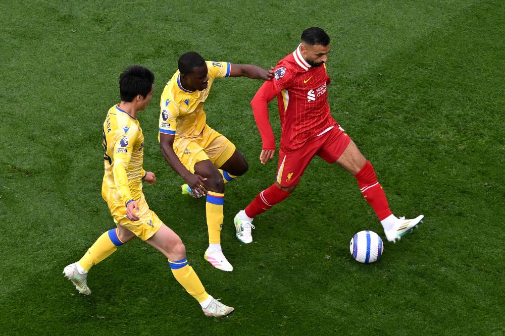 绿茵上的精准艺术：高尔夫运动的优雅与坚守